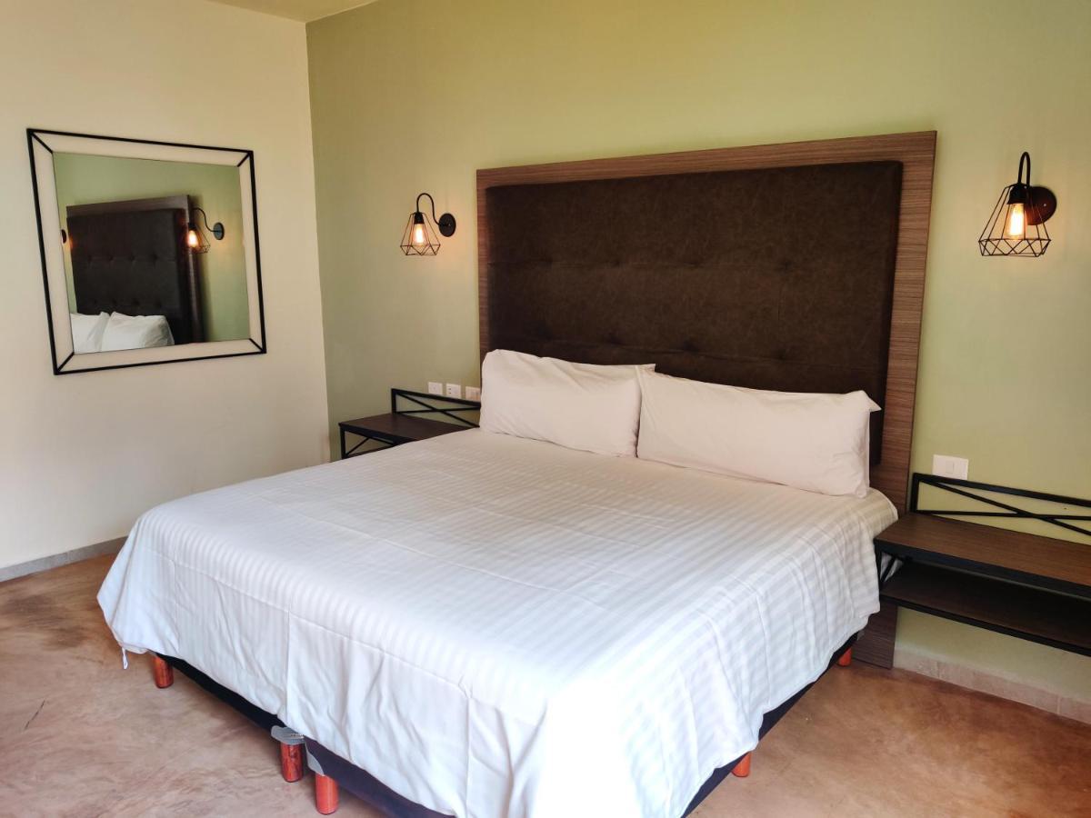 Hotel Boutique La Casona By Kavia Merida Exterior photo