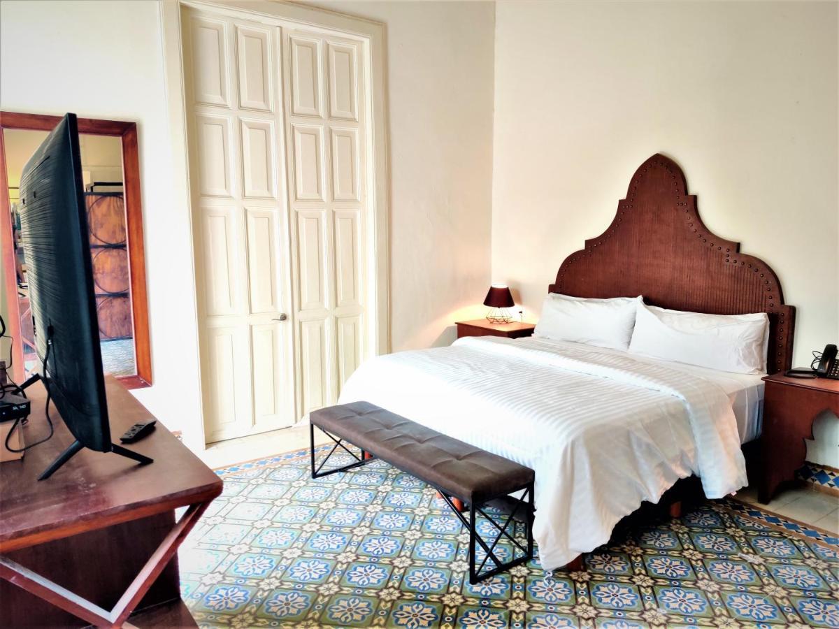 Hotel Boutique La Casona By Kavia Merida Exterior photo